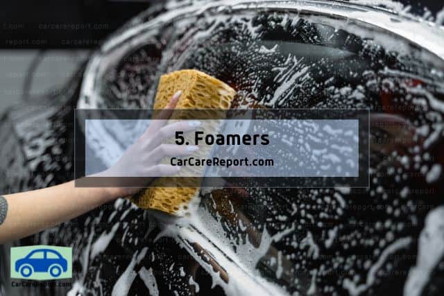 Using foamers in cleaning the car